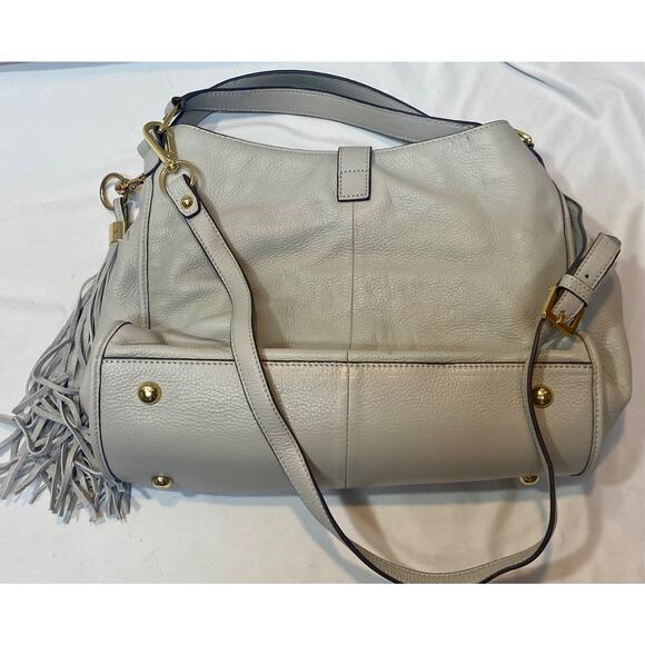Gili Got It Love It Gray Leather Shoulder Bag With Gold Accents And Tassel EUC - Picture 4 of 11